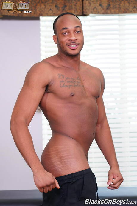 Nasty buddies Trent King, Dillon Diaz and Drew Dixon in hot interracial threesome ass fuck