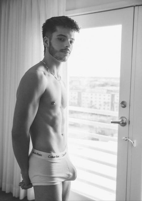 Famous americans, bull Dom King and tough guy Evan Knoxx in hot ass bang