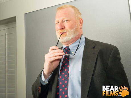 American bull Rusty Mcmann jerk off his dick