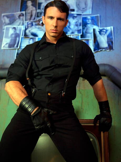 American pornstars hunky guy Dallas Evans and superstud Reese Rideout hard tied