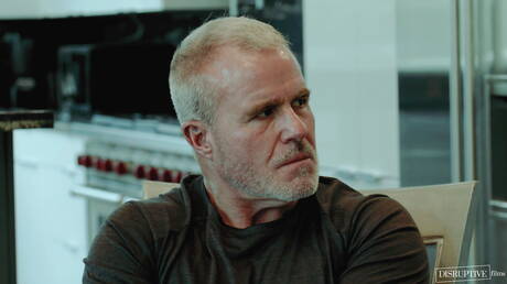 Pretty american guys bear Dale Savage and twink Eric Charming in hard anal sex