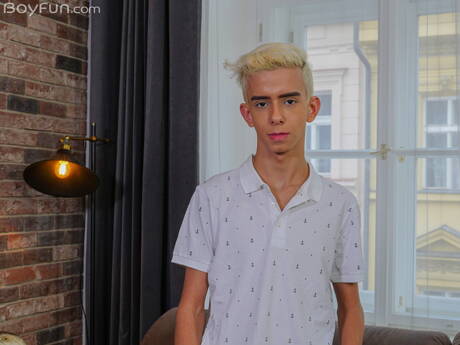 Latin hot twink Rick Vilela posing naked and showing tight ass