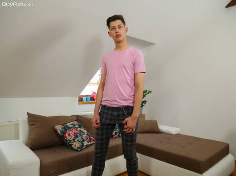 Hot twink Danny Rose get naked and showing nice butt