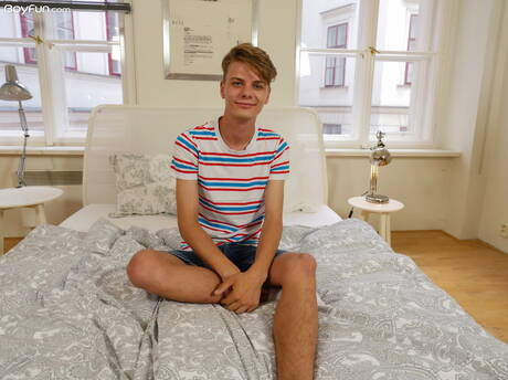 Beautiful boy Kieran Karlsson posing nude