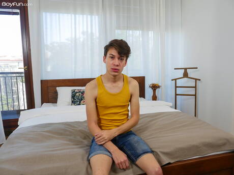 Young Danny Bianchi get naked and showing tight ass